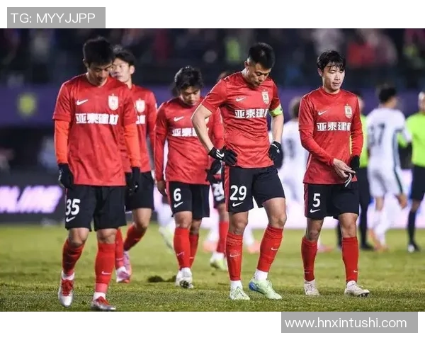 中甲联赛精彩对决亚泰主场迎战新疆队争夺关键三分