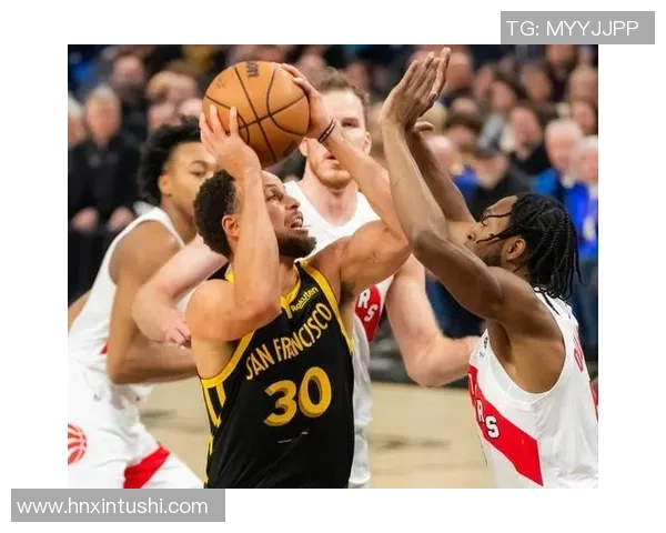 勇士与猛龙对决实时比分更新及赛况分析