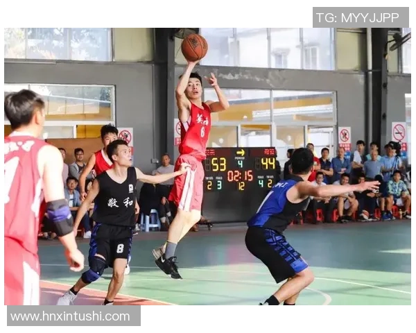 江门篮球队迎战东莞队精彩对决全场热血沸腾球迷齐聚助威